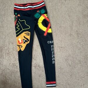 Woman’s size small Chicago Blackhawks leggings